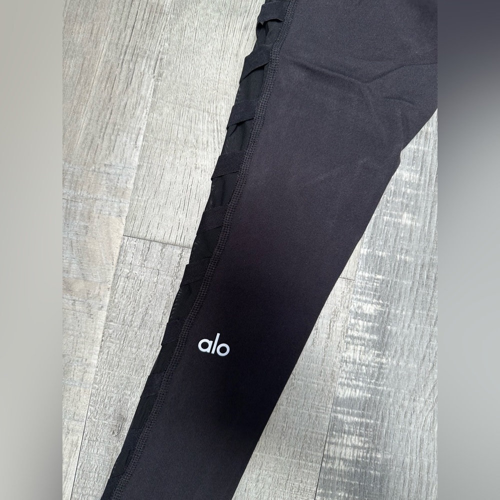 Alo Yoga - Chevron Mesh Leggings, black, small